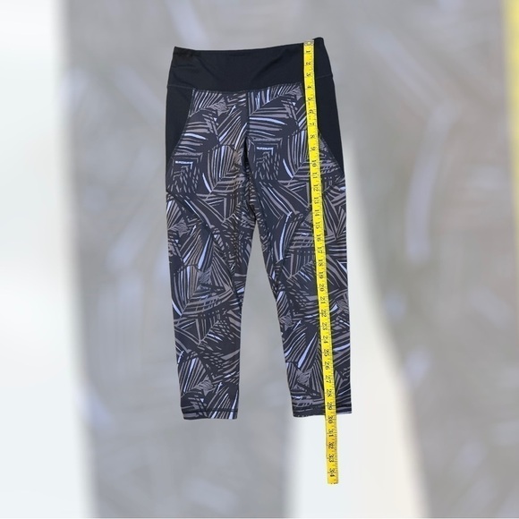 Patagonia Womens capri leggings size S - Picture 6 of 7